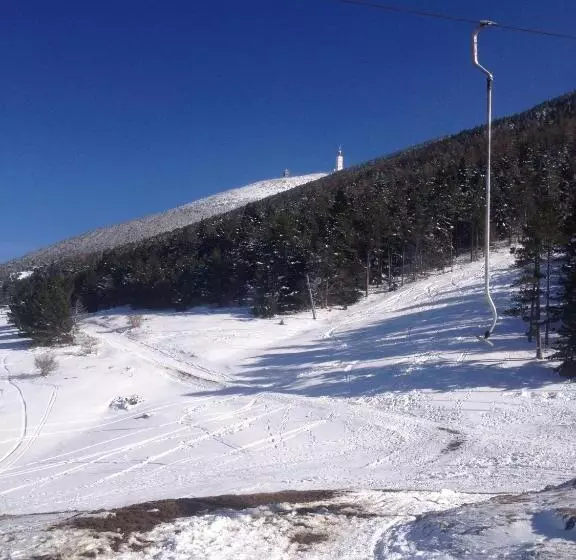 Majatalo A L Ombre Du Ventoux