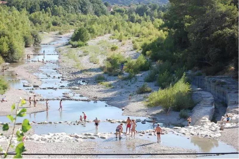 Majatalo A L Ombre Du Ventoux