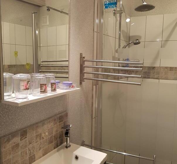 بنسيون A L Ombre Du Ventoux