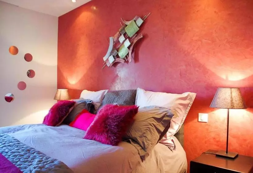 Majatalo Guest House Domaine Des Grouilleres