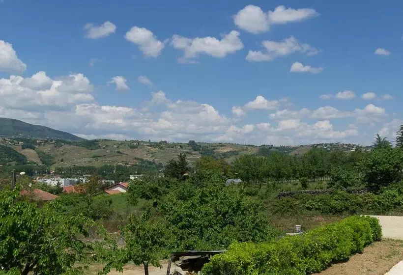 Majatalo Guest House Domaine Des Grouilleres