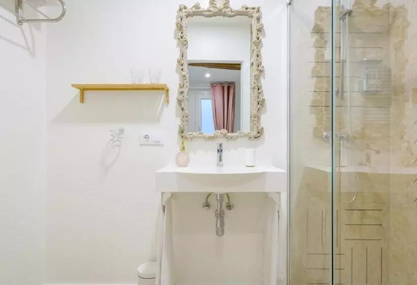 Majatalo Habitaka, Hogares De Paso