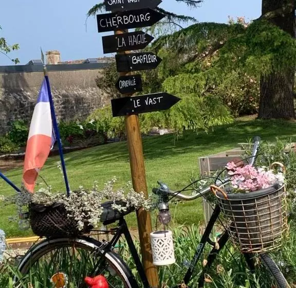 ベッドアンドブレックファースト La Tourelle En Normandie