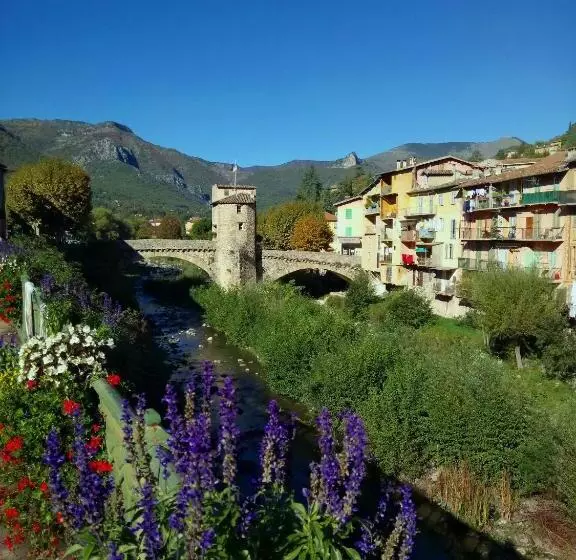 Domaine Du Paraïs B&b