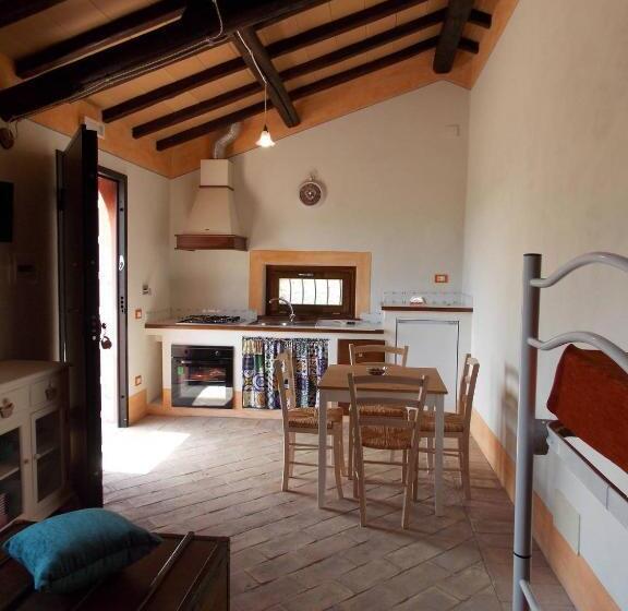 בית מלון כפרי Agriturismo Cento Ducati