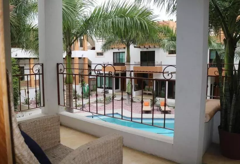 Hotelli Casa Bugambilias