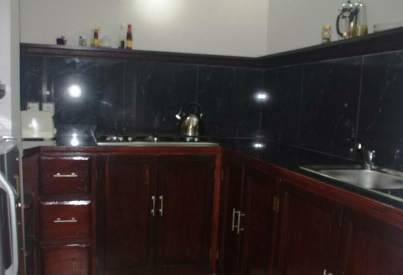 بنسيون Shangrilah Villas