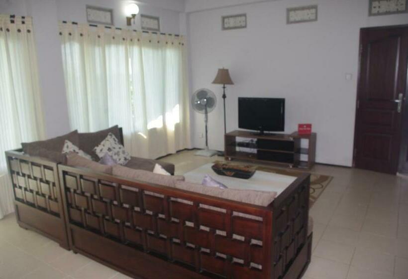 بنسيون Shangrilah Villas