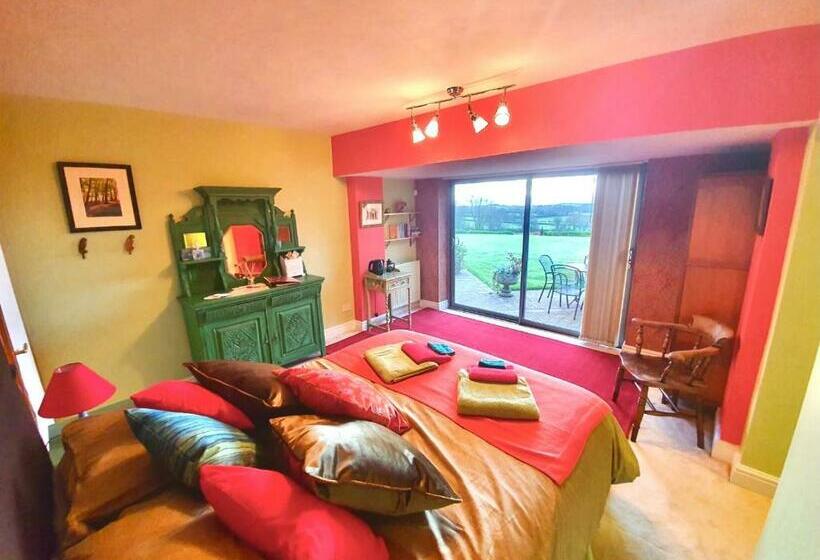 Seven Acre Corner B&b