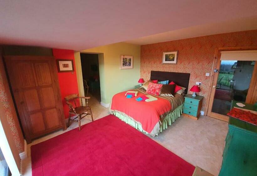 Seven Acre Corner B&b