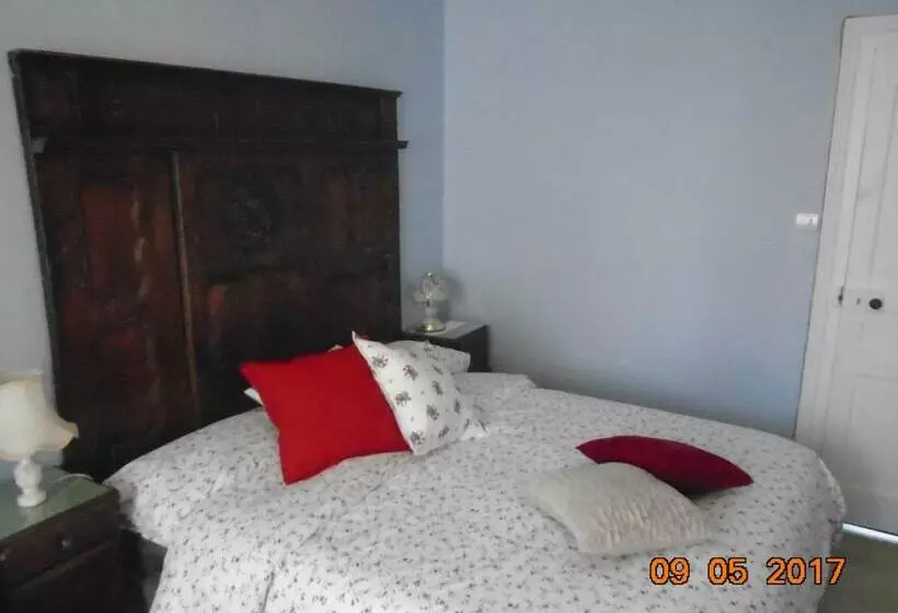 Aamiaismajoitus (B&B) La Mare Aux Fées