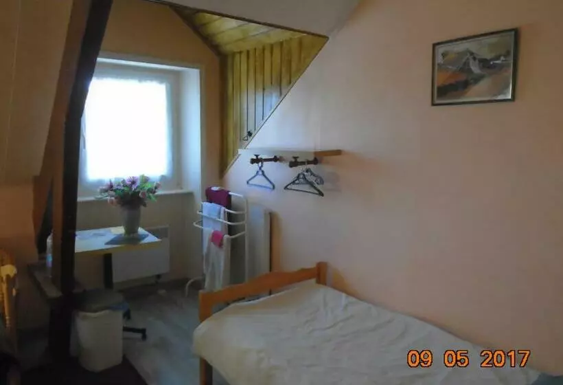 Aamiaismajoitus (B&B) La Mare Aux Fées