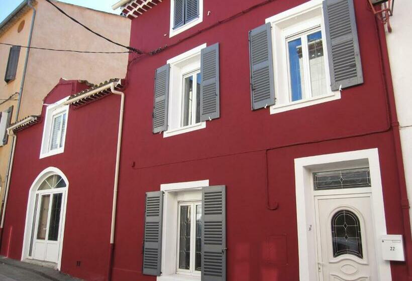 مبيت وإفطار La Terracotta