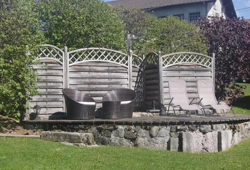 ベッドアンドブレックファースト Le Grenier