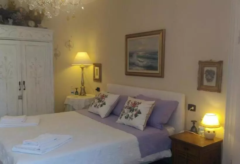 Bed And Breakfast Papillon