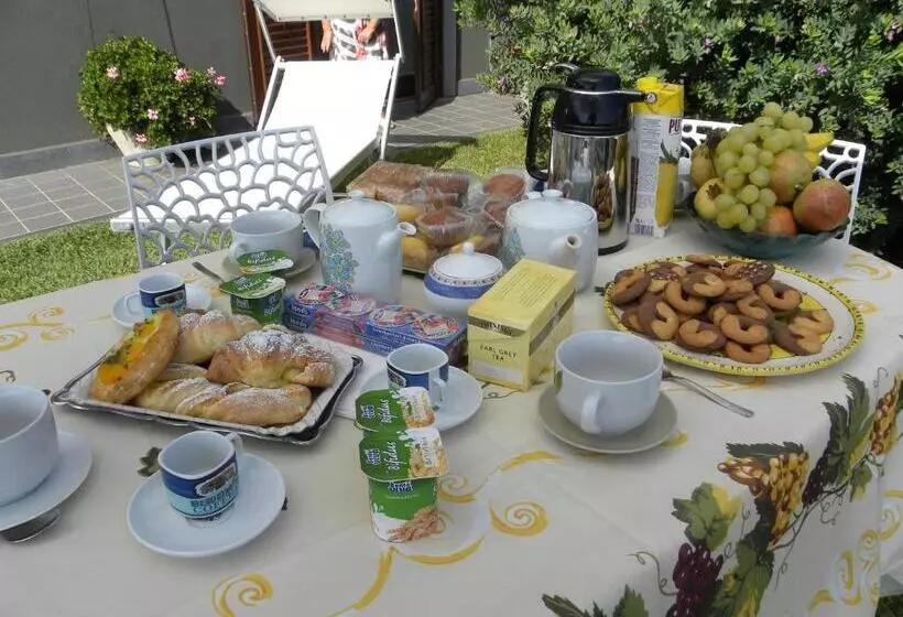 Aamiaismajoitus (B&B) Poggio Sambuco