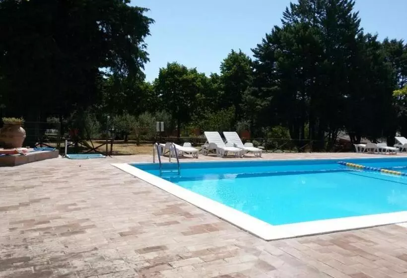 ホテル Agritur Villa Osvaldo Castiglione Del Lago Pg Colazione Piscina Acqua Salata