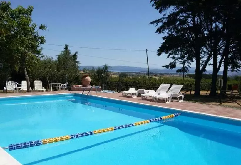 ホテル Agritur Villa Osvaldo Castiglione Del Lago Pg Colazione Piscina Acqua Salata