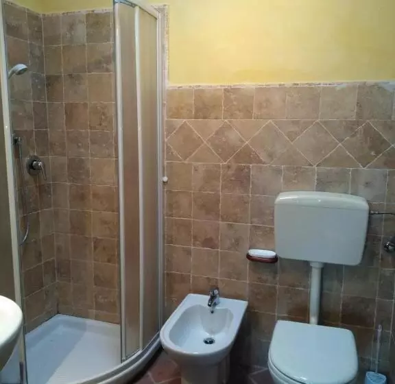 ホテル Agritur Villa Osvaldo Castiglione Del Lago Pg Colazione Piscina Acqua Salata