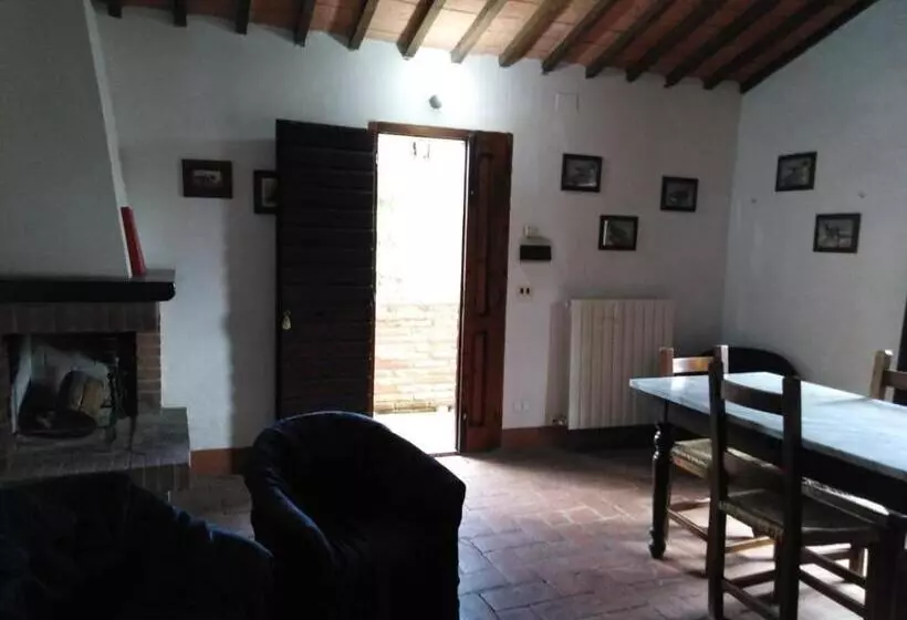 ホテル Agritur Villa Osvaldo Castiglione Del Lago Pg Colazione Piscina Acqua Salata