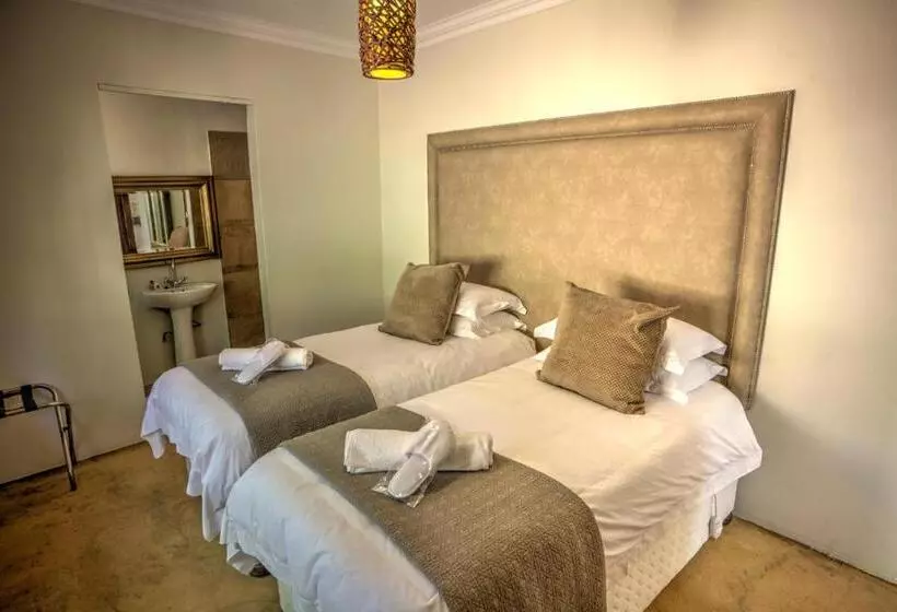 ホテル Pavetta Country House