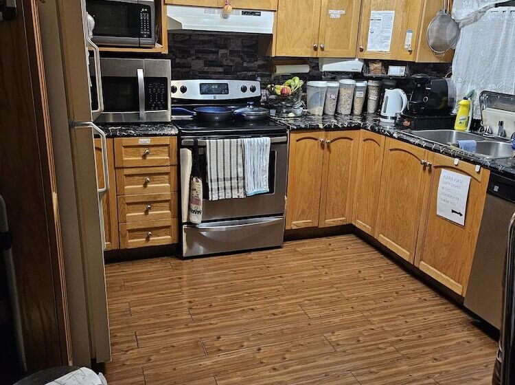 Pension Cozy Pet Friendly Home