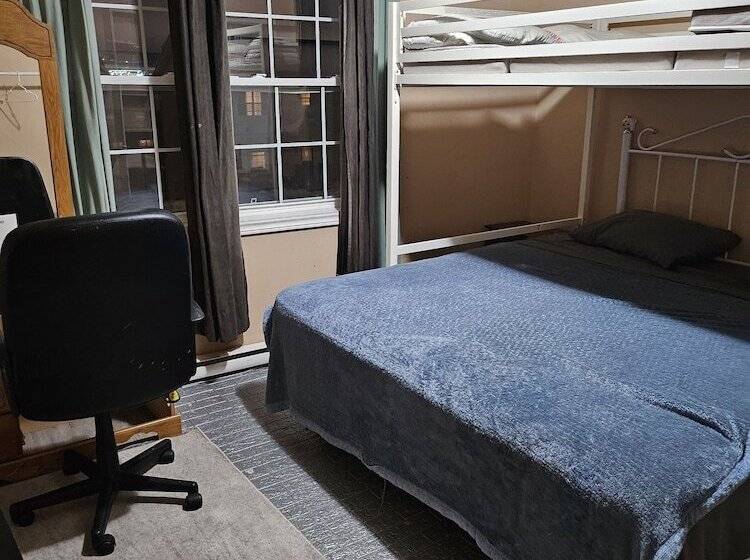 Pension Cozy Pet Friendly Home