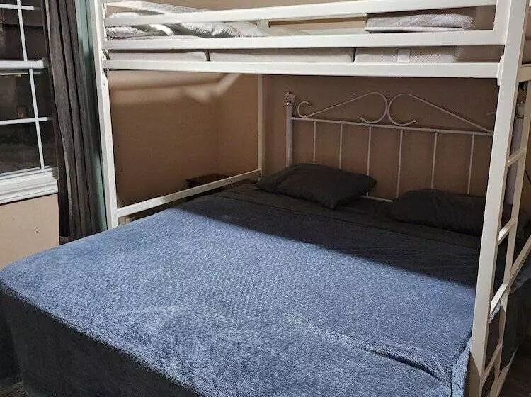 Majatalo Cozy Pet Friendly Home