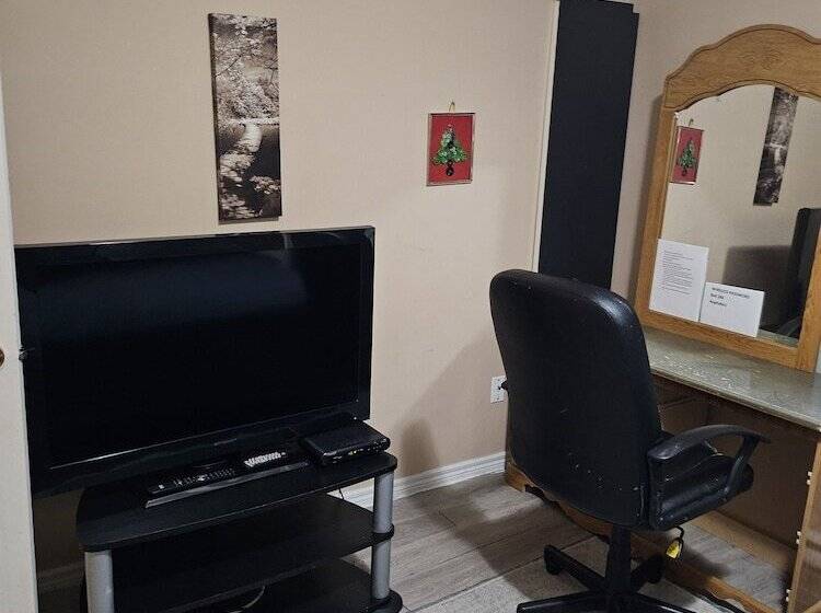 Pension Cozy Pet Friendly Home