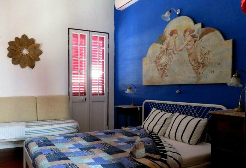 Пансион Pátio Das Andorinhas