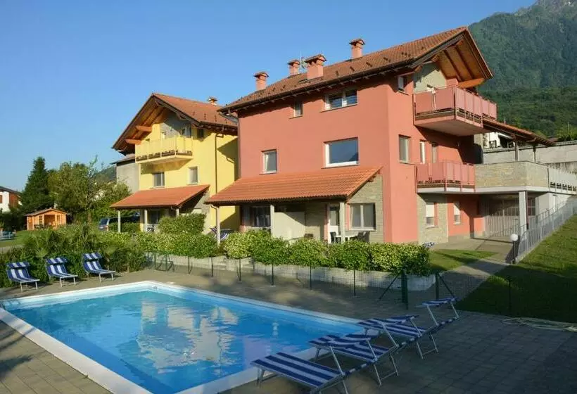 Residence Girasole Casa Rossa B