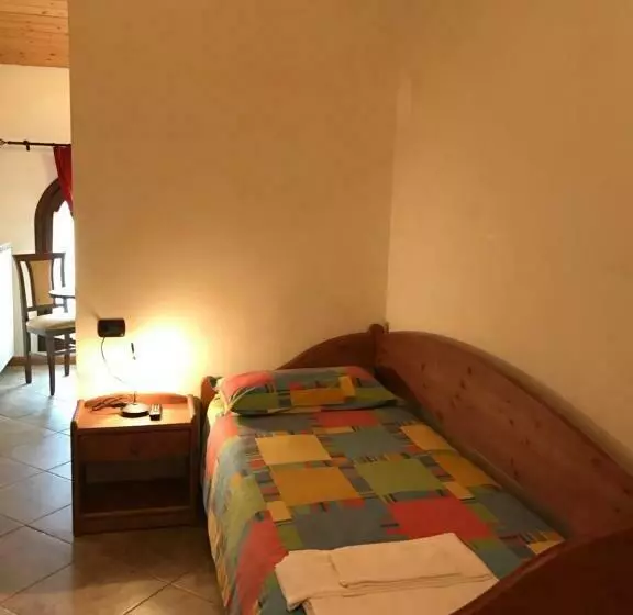 Retkeilymaja Locanda La Posta Nöa   B&b