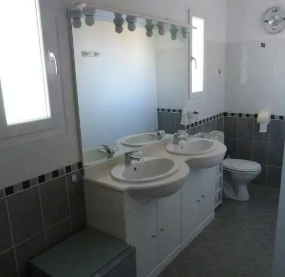 Aamiaismajoitus (B&B) Chez Patrick Roujan