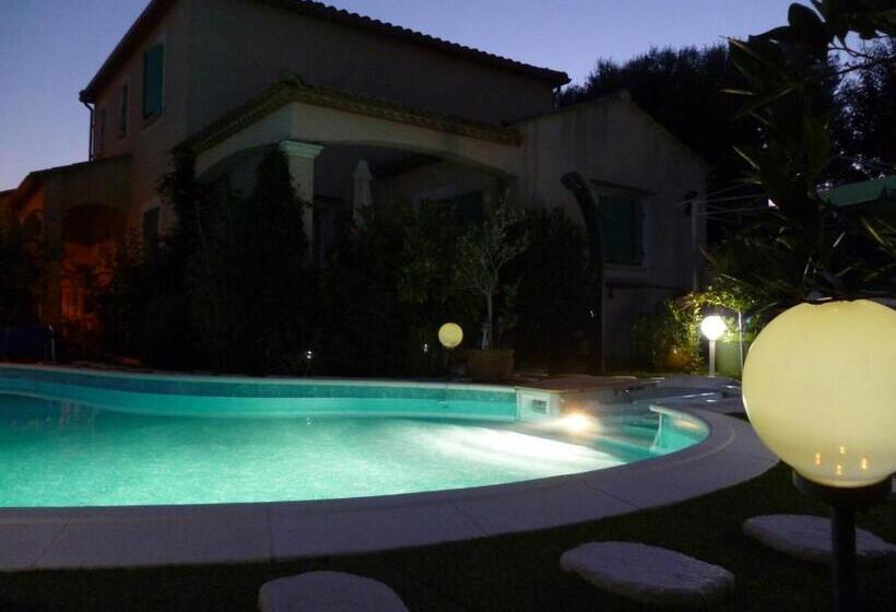 צימר Chez Patrick Roujan