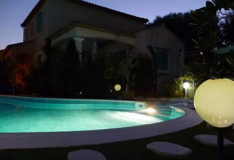 Aamiaismajoitus (B&B) Chez Patrick Roujan