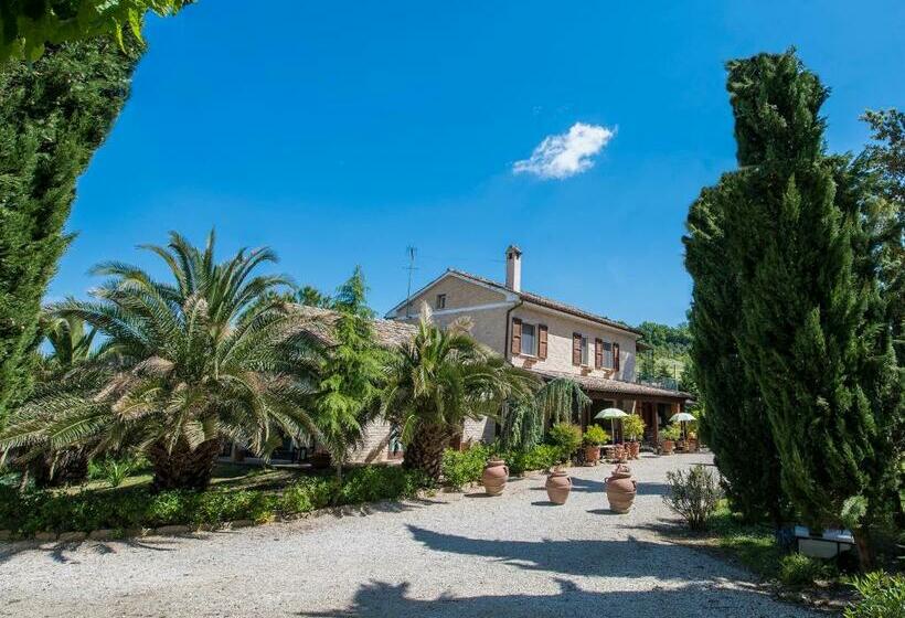 تختخواب و صبحانه Li Dolci Colli