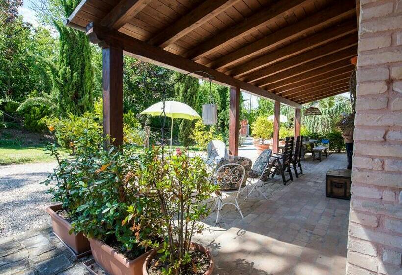 تختخواب و صبحانه Li Dolci Colli