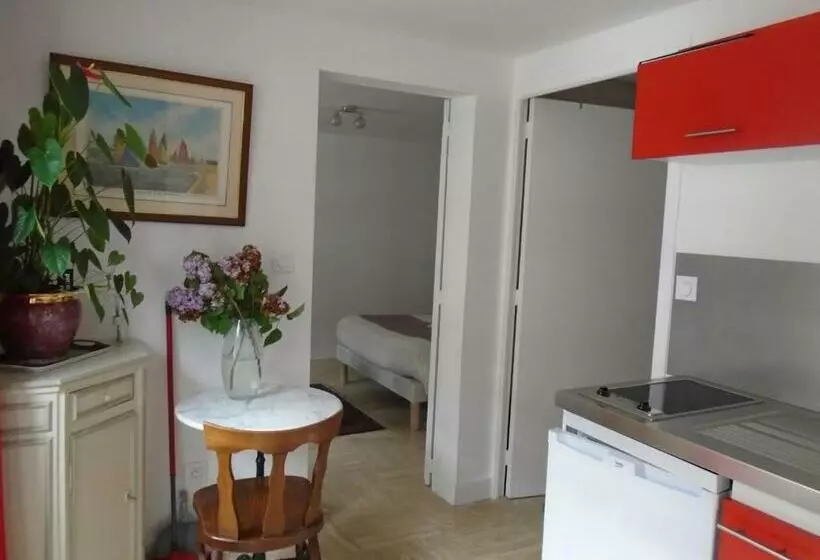 Aamiaismajoitus (B&B) Maison Des Isles