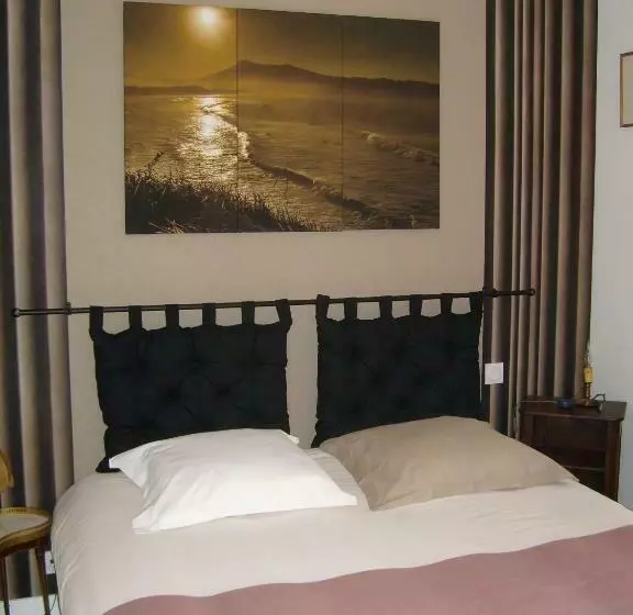Aamiaismajoitus (B&B) Maison Des Isles