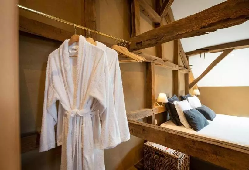 Aamiaismajoitus (B&B) Paddock Lodge   Suites Wellness & Chambres D Hôtes