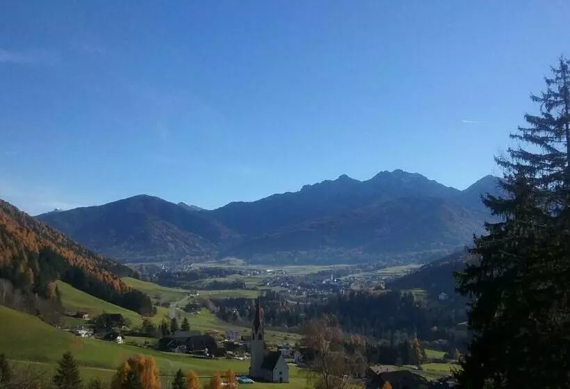 هتل Thalerhof