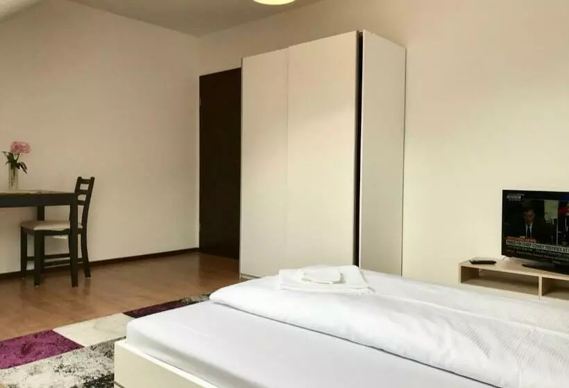 Lokal Genial Pension & Restaurant
