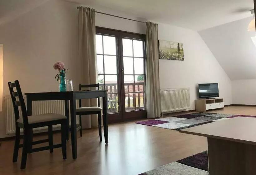 Lokal Genial Pension & Restaurant