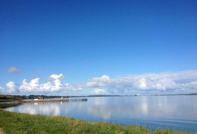 Geoghegans Magpie Bar And B&b