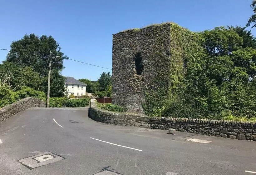 Geoghegans Magpie Bar And B&b