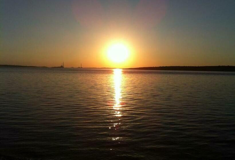 Geoghegans Magpie Bar And B&b