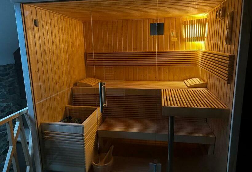 Bed and Breakfast Paddock Lodge   Suites Wellness & Chambres D Hôtes