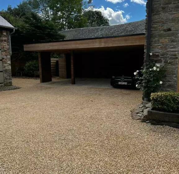 Aamiaismajoitus (B&B) Paddock Lodge   Suites Wellness & Chambres D Hôtes