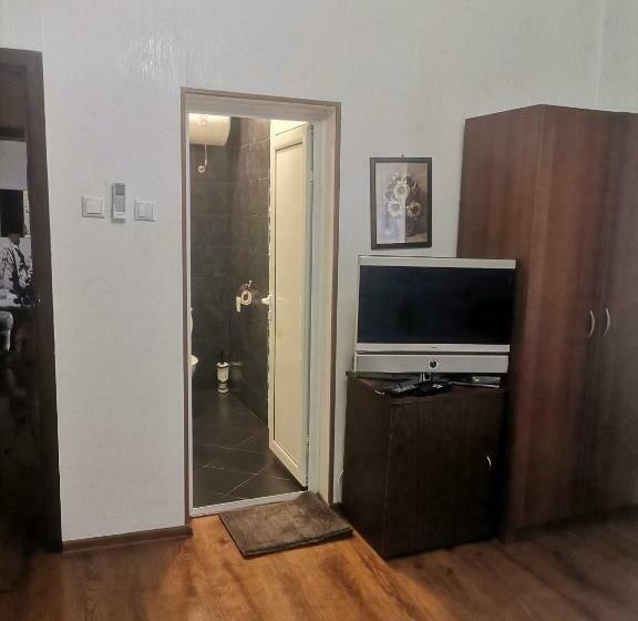 פנסיון Teodora House