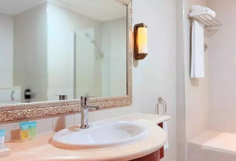 Sunday Hotel Al Barsha Dubai Mall of the Emirates